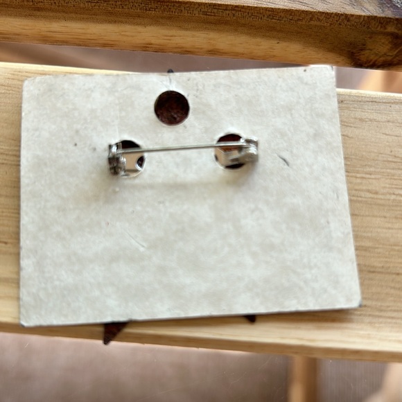 Rustic Angel Pin - Picture 2 of 2